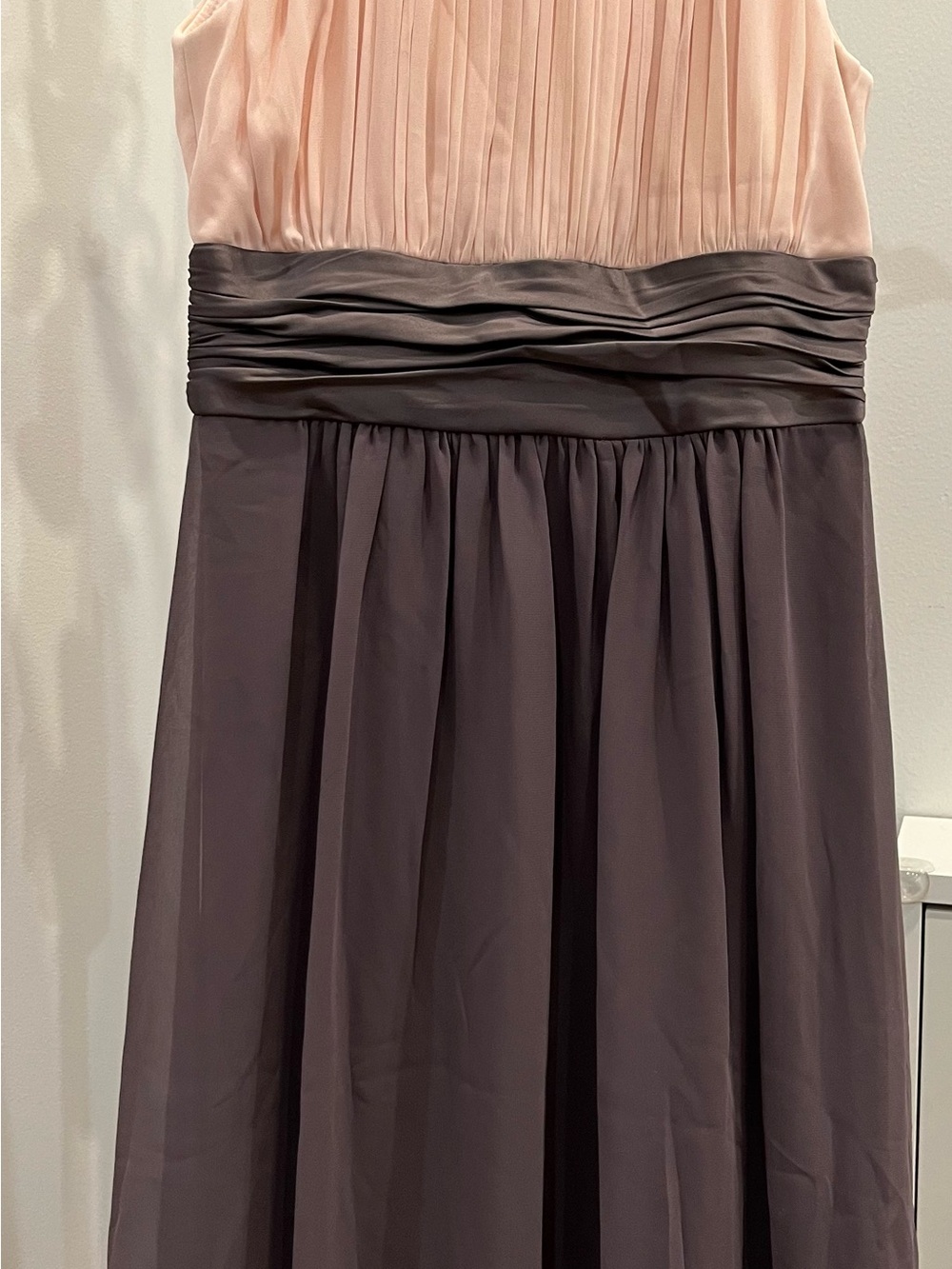 Elegant Two-Tone Pleated Chiffon Evening Dress - Blush and Charcoal